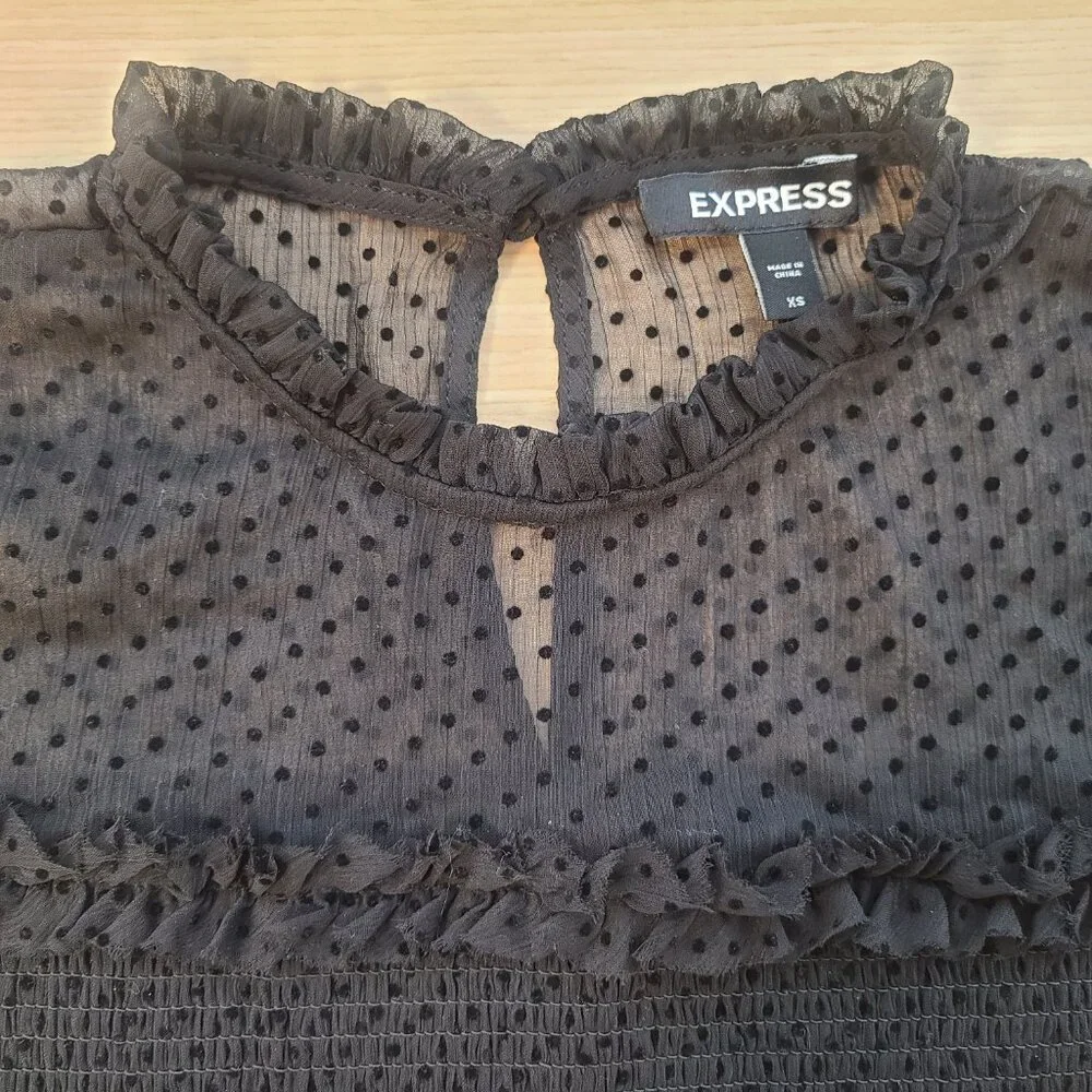 Short sleeve Express blouse - Picture 2 of 3